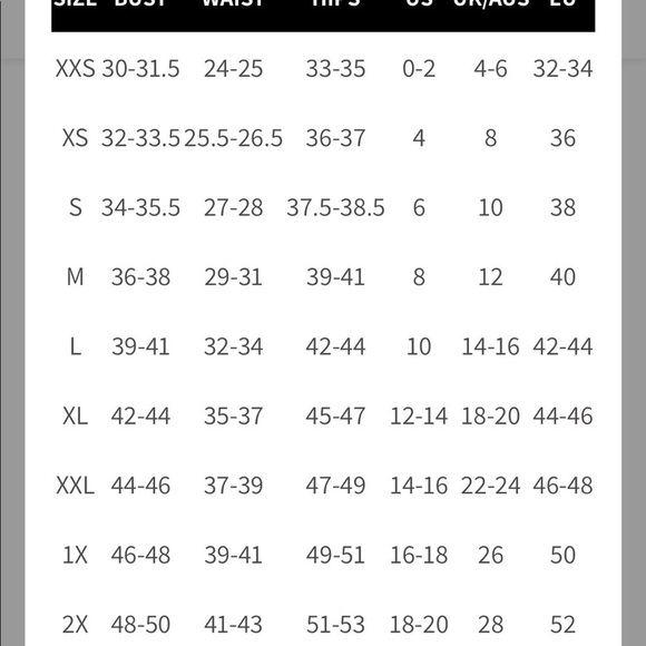 Fabletics Cloud Seamless High-Waisted 7" Short bright burgundy - Picture 12 of 14